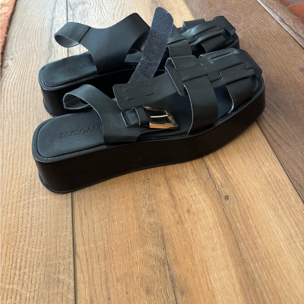 Svegan Black Woven Vegan Leather Platform Sandals - Picture 2 of 4